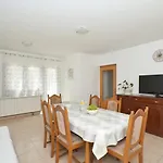 Sunshine House Near The Sea 公寓 Kaštela
