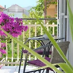 公寓 Sunshine House Near The Sea Kaštela