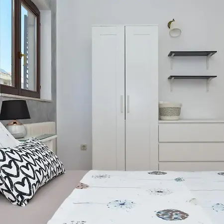 Διαμέρισμα Sunshine House Near The Sea