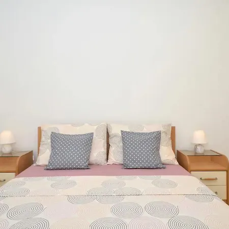 Apartment Sunshine House Near The Sea *