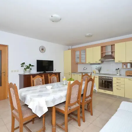 Sunshine House Near The Sea Apartment Kastela
