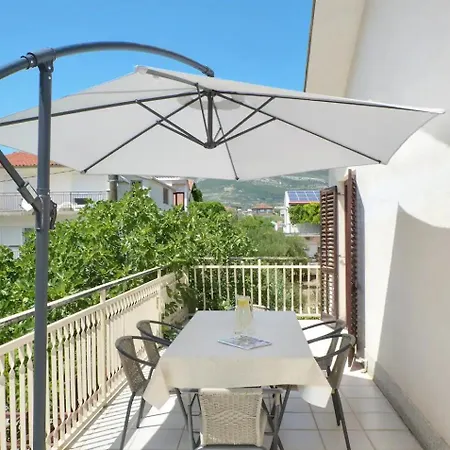 Sunshine House Near The Sea Kastela