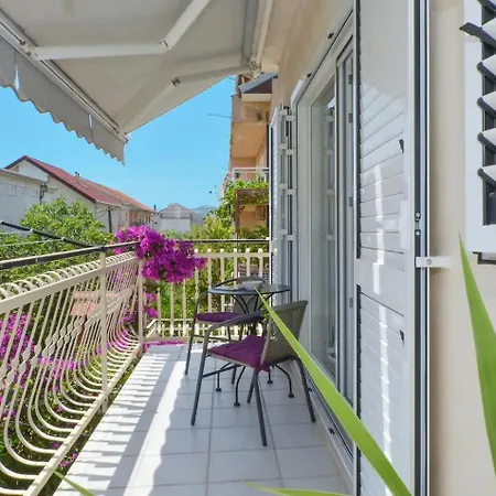 公寓 Sunshine House Near The Sea *