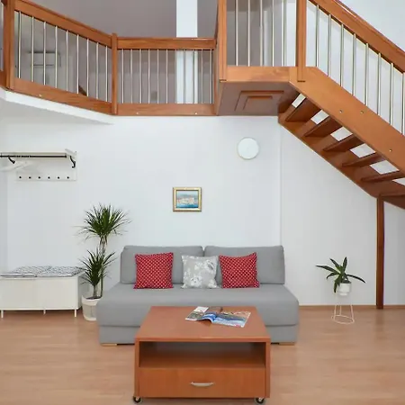 Sunshine House Near The Sea Apartment *
